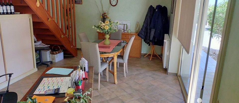 Country house 6 rooms of 172 m² in Saint-Martial (33490)