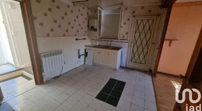 House 4 rooms of 55 m² in Chartèves (02400)