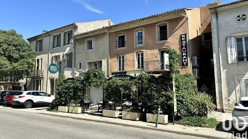 Hotel-restaurant of 300 m² in Sainte-Cécile-les-Vignes (84290)