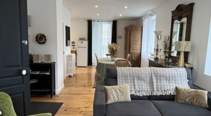 Appartement 3 pièces de 75 m² à Mont-Dore (63240)