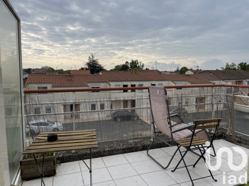 Vente Appartement 58m² 3 Pièces à Niort (79000) - Iad France