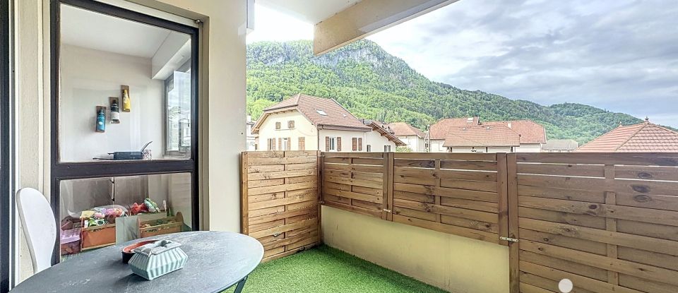 Apartment 4 rooms of 83 m² in Marnaz (74460)