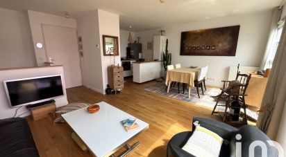 Apartment 3 rooms of 67 m² in Bordeaux (33300)