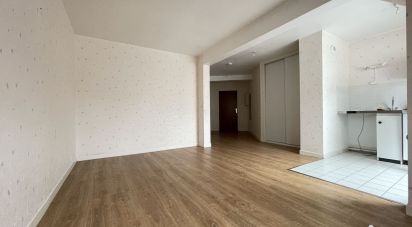 Apartment 1 room of 35 m² in Troyes (10000)