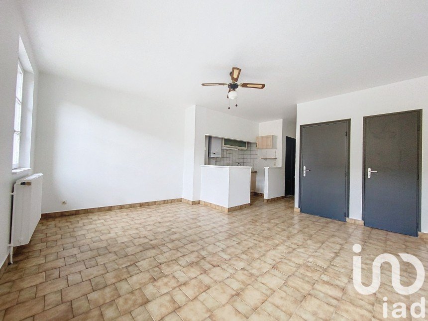 Apartment 2 rooms of 54 m² in Langres (52200)