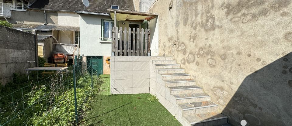 Maison de ville 2 pièces de 52 m² à Saint-Honoré-les-Bains (58360)