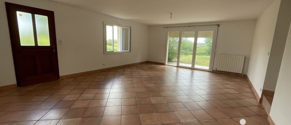 House 7 rooms of 238 m² in Saint-Lon-les-Mines (40300)