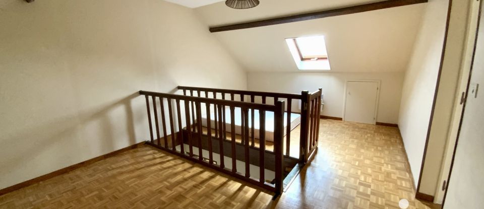 House 4 rooms of 90 m² in Saint-Pierre-lès-Nemours (77140)