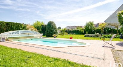 House 6 rooms of 275 m² in Magny-le-Hongre (77700)