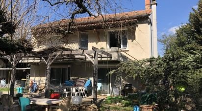 House 5 rooms of 124 m² in Jonquières (84150)