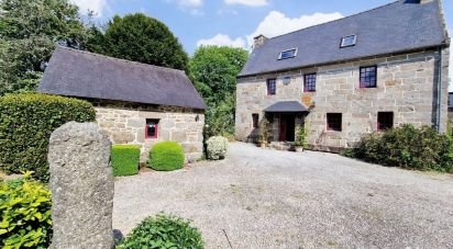 Manor 5 rooms of 176 m² in Kergrist-Moëlou (22110)