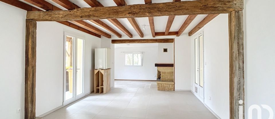 Maison traditionnelle 6 pièces de 170 m² à Saint-Christophe-de-Double (33230)