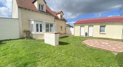 Traditional house 4 rooms of 92 m² in Fréniches (60640)