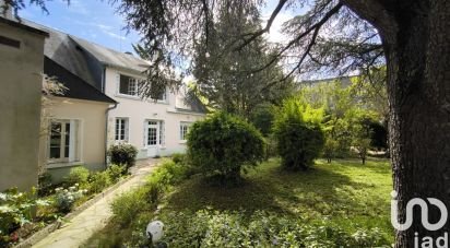 Mansion 9 rooms of 233 m² in Le Mans (72100)