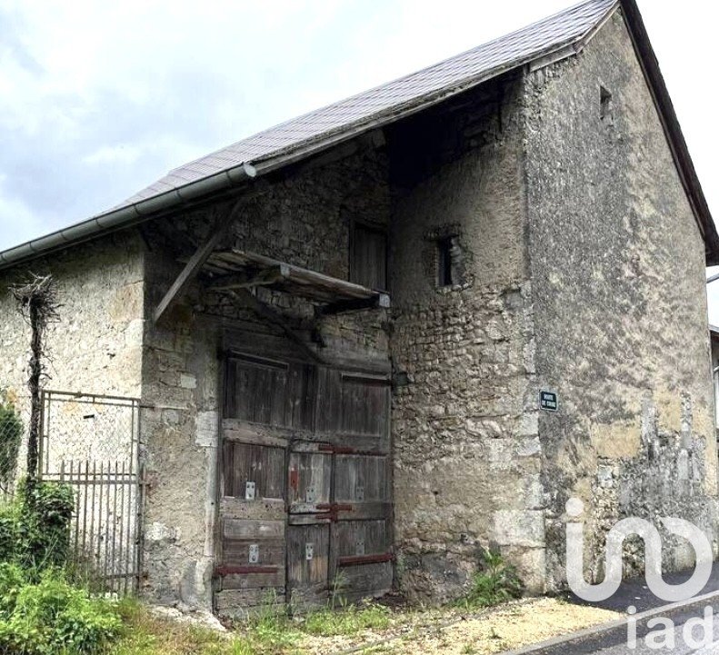 Village house 4 rooms of 141 m² in Ceyzérieu (01350)