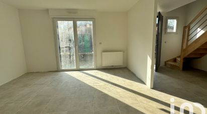 House 5 rooms of 90 m² in Montaigu (85600)