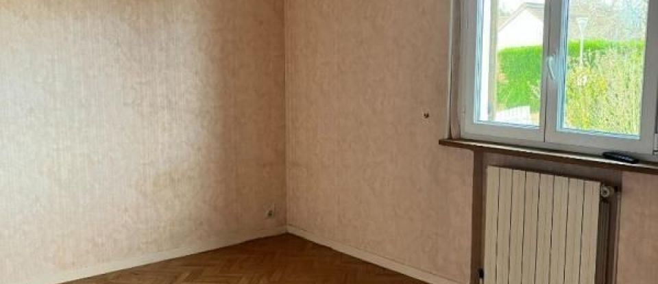 House 7 rooms of 102 m² in Viglain (45600)