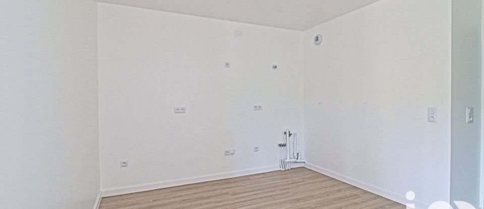 Apartment 3 rooms of 57 m² in Franconville (95130)