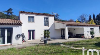 Maison traditionnelle 8 pièces de 168 m² à Collobrières (83610)