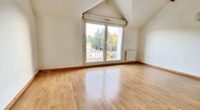 Apartment 1 room of 27 m² in Mennecy (91540)