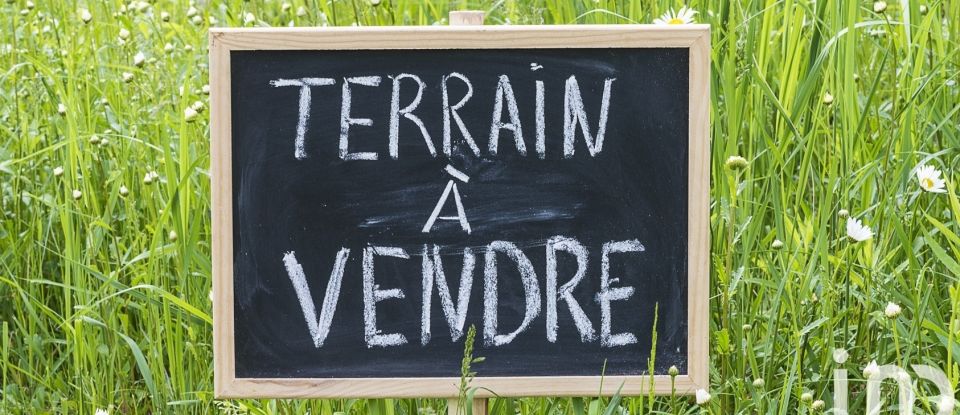 Land of 1,546 m² in Lerné (37500)