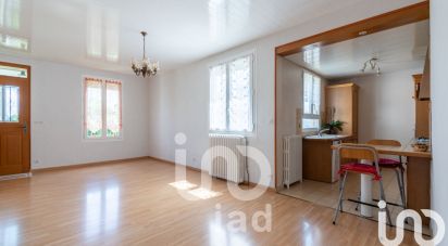 House 6 rooms of 100 m² in Juziers (78820)