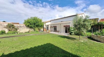 House 7 rooms of 176 m² in Esnandes (17137)