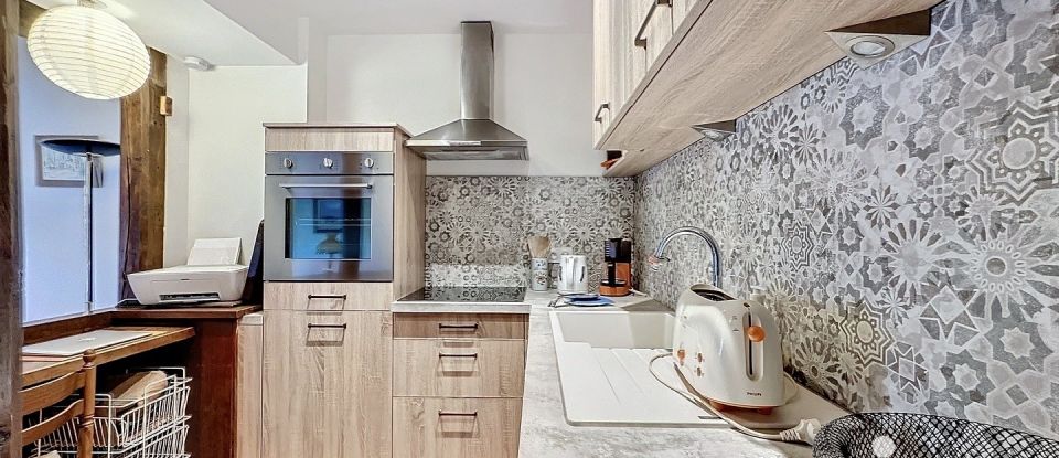 Apartment 3 rooms of 76 m² in Plancoët (22130)