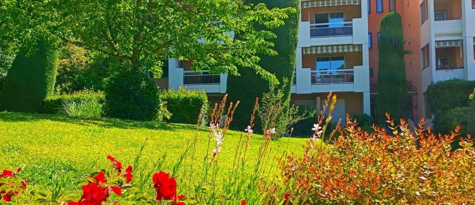 Apartment 2 rooms of 61 m² in Aix-en-Provence (13100)