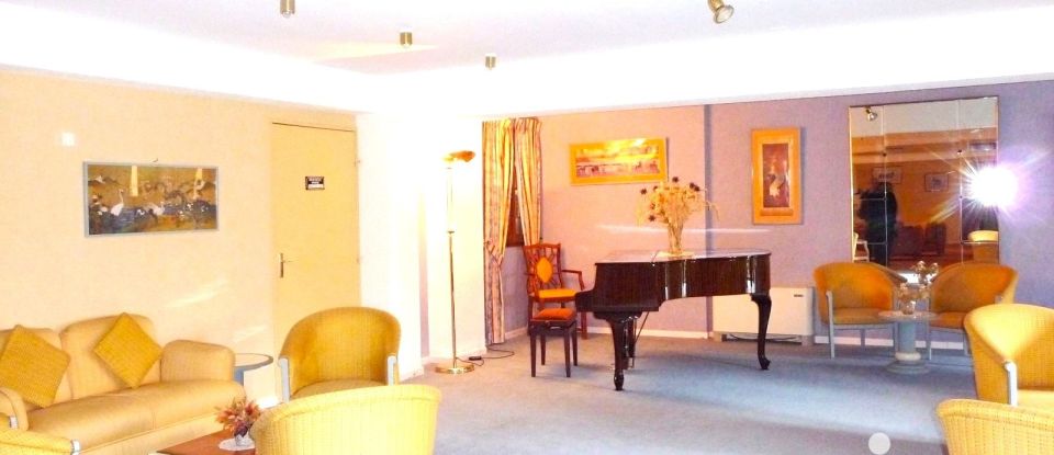 Apartment 2 rooms of 61 m² in Aix-en-Provence (13100)