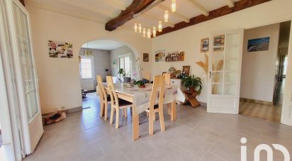 Traditional house 5 rooms of 182 m² in Saint-Vivien-de-Médoc (33590)