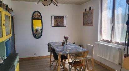 House 4 rooms of 132 m² in Conlie (72240)