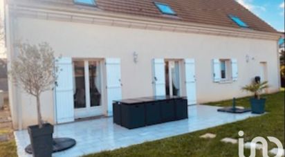 Maison traditionnelle 6 pièces de 191 m² à Villecresnes (94440)