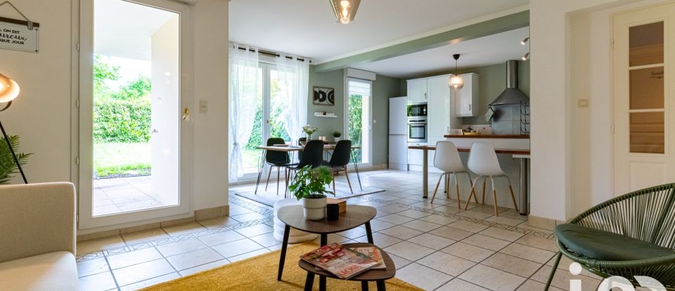 Apartment 5 rooms of 104 m² in Dijon (21000)