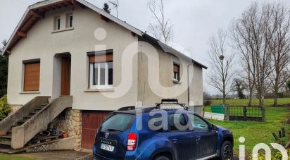 Maison 4 pièces de 87 m² à Villefranche-d'Allier (03430)