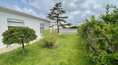 House 5 rooms of 113 m² in Le Perrier (85300)