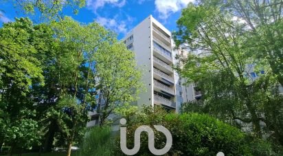 Apartment 4 rooms of 88 m² in Vélizy-Villacoublay (78140)