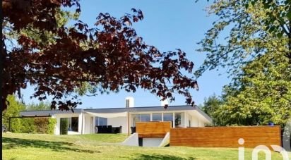 Mansion 8 rooms of 236 m² in Vallangoujard (95810)