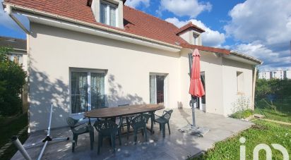Traditional house 7 rooms of 230 m² in Ermont (95120)