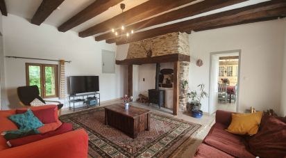 House 6 rooms of 146 m² in Dournazac (87230)