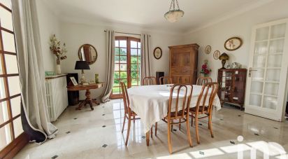 Maison traditionnelle 5 pièces de 185 m² à Villenave-d'Ornon (33140)
