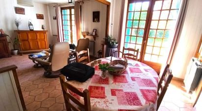 House 4 rooms of 90 m² in Pont-Saint-Pierre (27360)