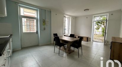 Town house 3 rooms of 66 m² in Thouars (79100)