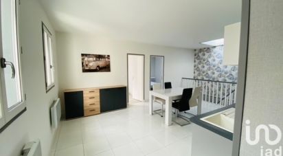 Town house 5 rooms of 97 m² in Royan (17200)