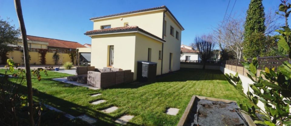 House 5 rooms of 145 m² in Aucamville (31140)