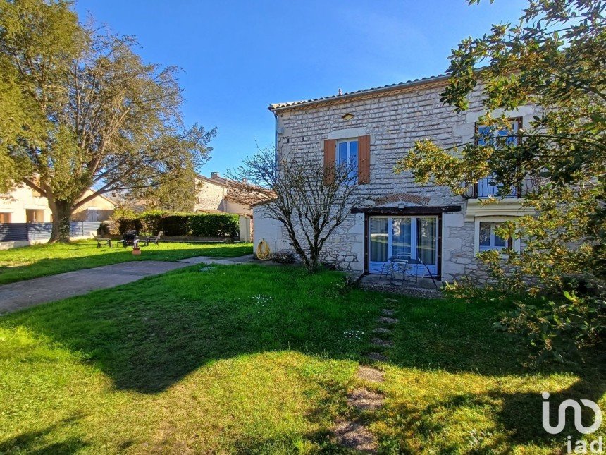 Maison de village 4 pièces de 116 m² à Razac-de-Saussignac (24240)
