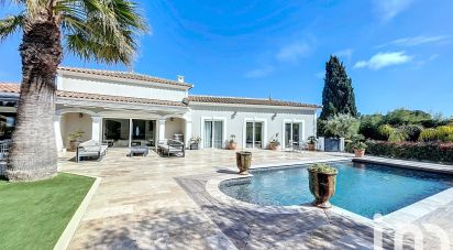 House 9 rooms of 300 m² in Six-Fours-les-Plages (83140)
