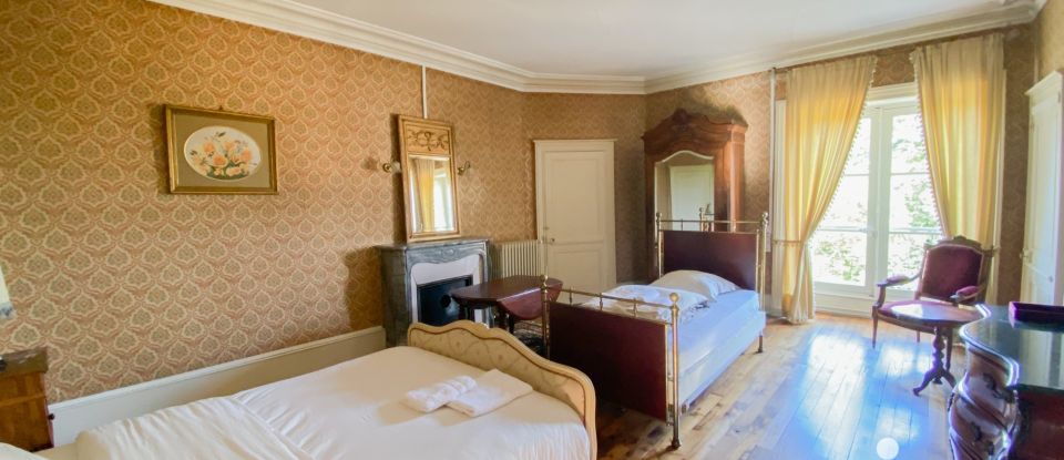 Château 72 pièces de 4 200 m² à Blet (18350)