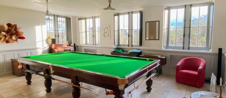 Château 72 pièces de 4 200 m² à Blet (18350)