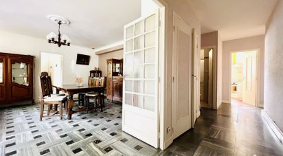 Appartement 5 pièces de 103 m² à Castelginest (31780)